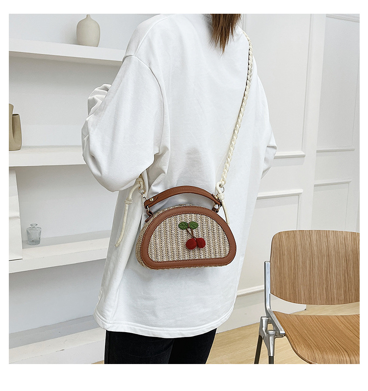 Women's Small Straw Color Block Cherry Streetwear Lock Clasp Handbag Crossbody Bag display picture 10