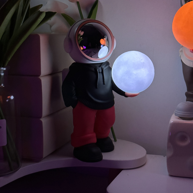 潮流宇宙飛行士無線bluetoothスピーカー七彩夜灯宇宙飛行士がプレゼントを飾って高級携帯音響を遊ぶ|undefined