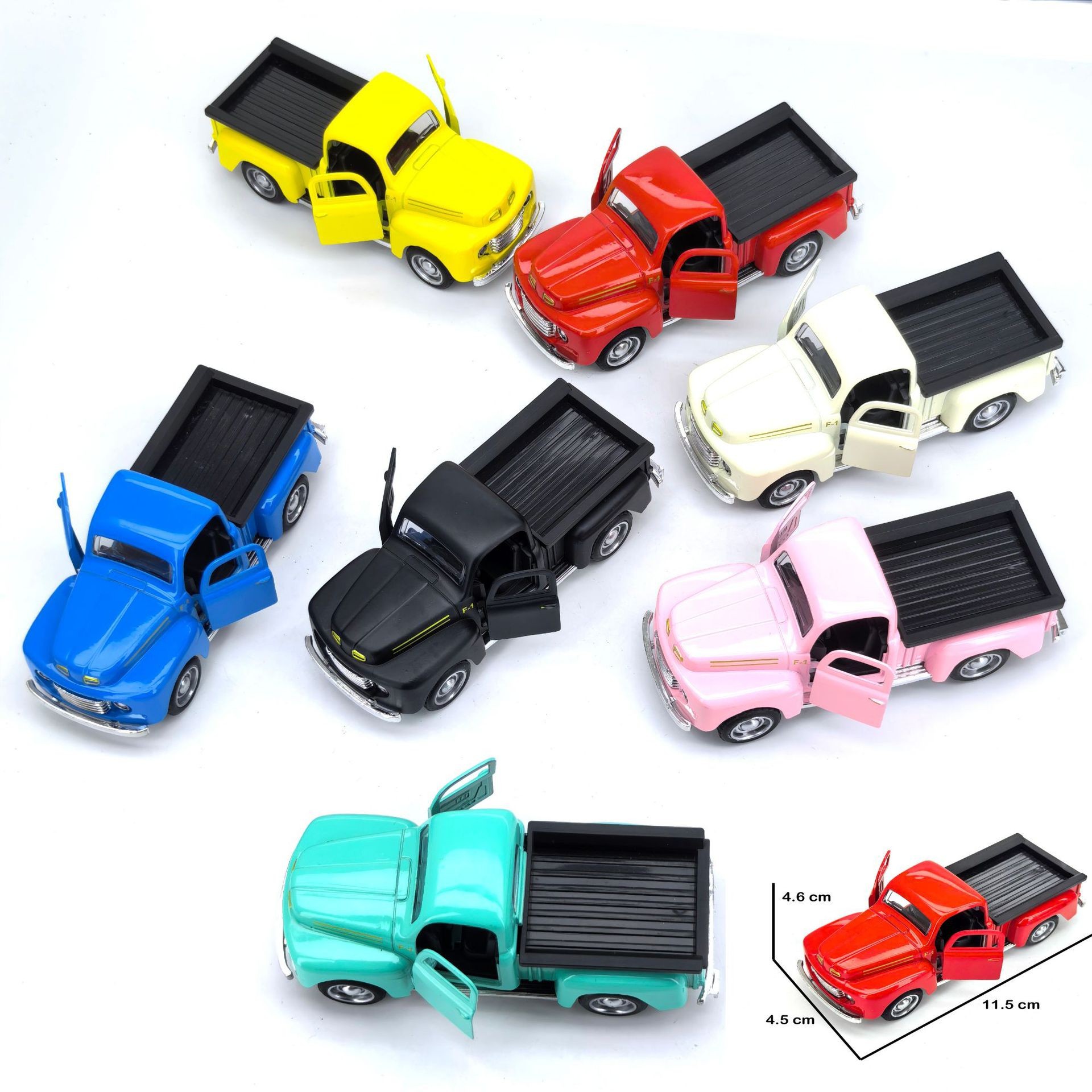 1: 43 modelo de automóvil de aleación todoterreno modelo de automóvil infantil muñeca máquina de juguetes de retroceso regalo para niños al por mayor