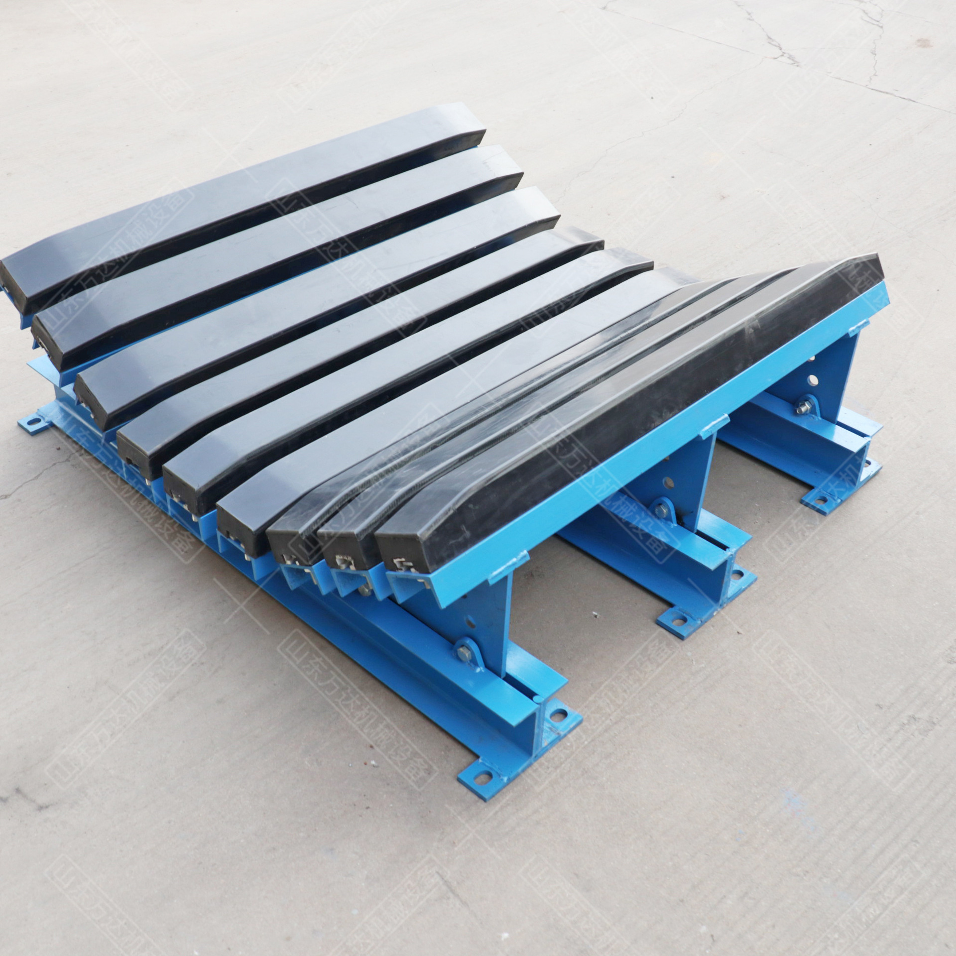 煤矿可调节皮带缓冲床高分子聚乙烯板缓冲条皮带输送机缓冲床