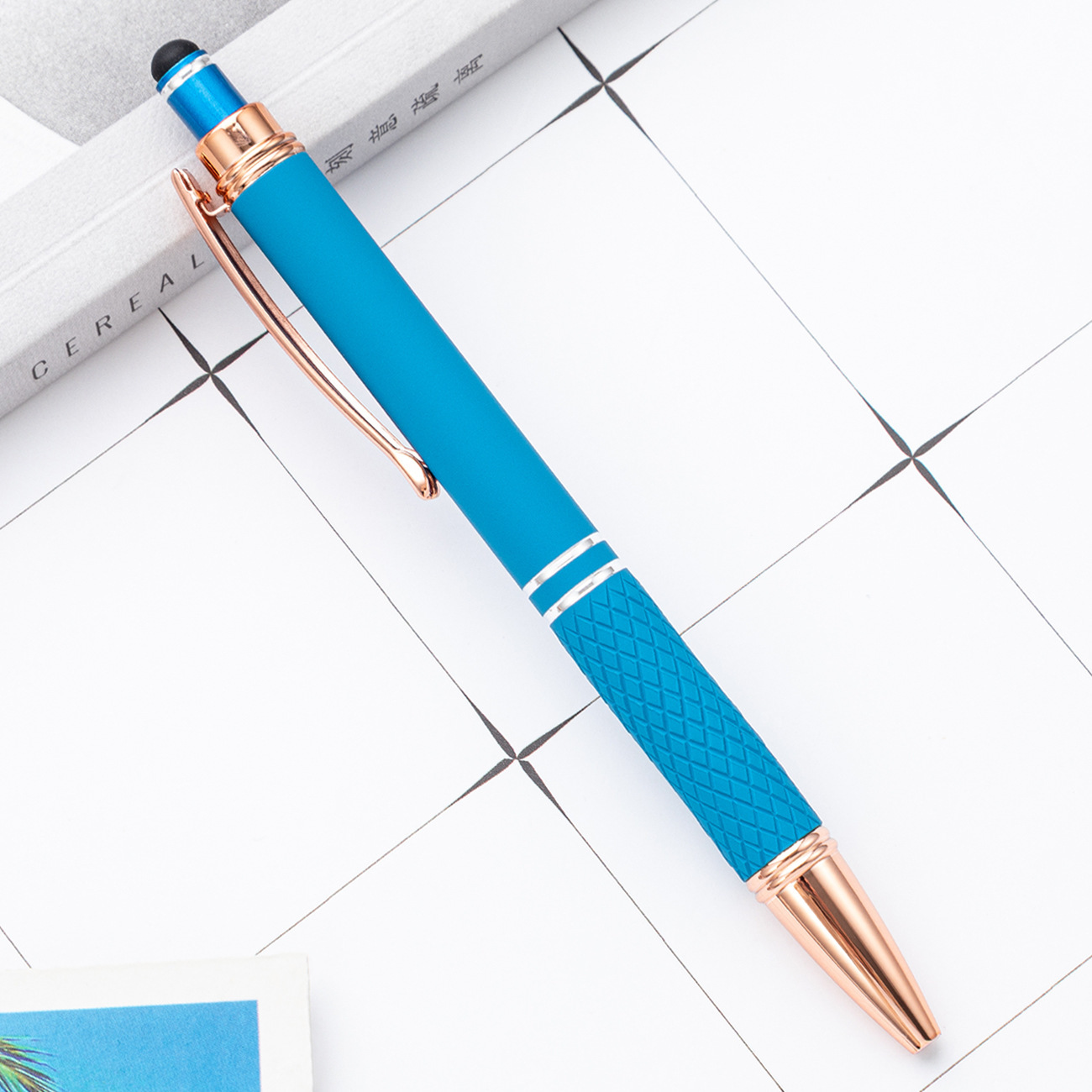 Fábrica de bolígrafo táctil de escritura de escritura de papelería publicitaria multicolor bolígrafo imprimible logotipo bolígrafo