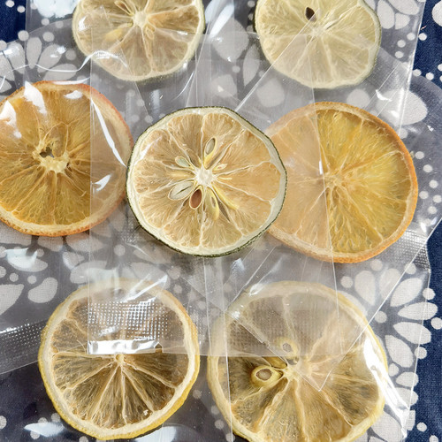 Wholesale Orange Slices/Orange Chips, Dried Orange in Individual Small Bags—Factory Direct, Bulk Orders Welcome with Special Discounts on Lemons Slices in Small Bags