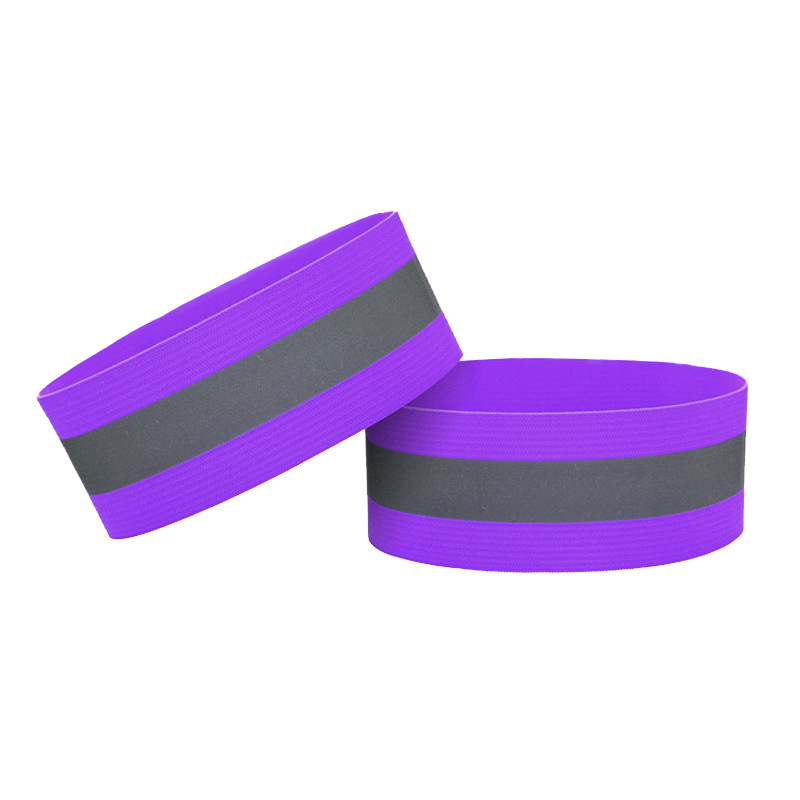 �羳�����˶���ȫ��ʾ����������۴������ֻ�ҹ�����е������