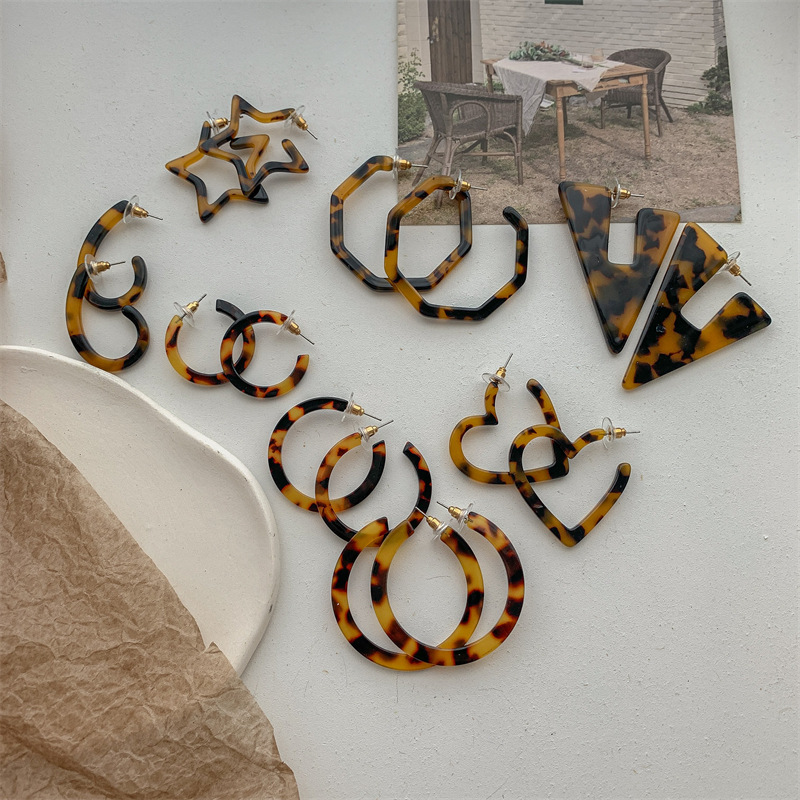 Großhandel Schmuck 1 Paar Vintage-stil Geometrisch Acetatplatten Reif Ohrringe display picture 4