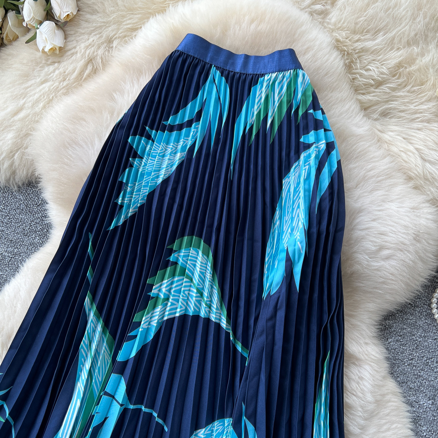 High Waisted Slimming Pleated Midi Skirt for Women French Style Printed A-Line Perfect for Summer Vacation And Work_ecoleips.com