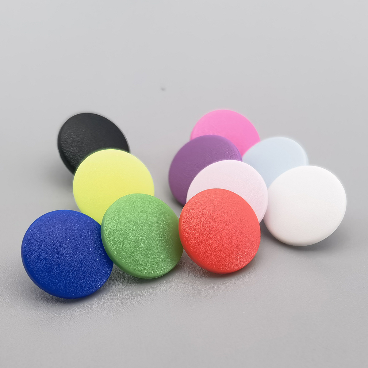 Accesorios de ropa Hualian T5 mate mate bebé ropa para niños resina de cuatro piezas hebilla 60 colores al por mayor