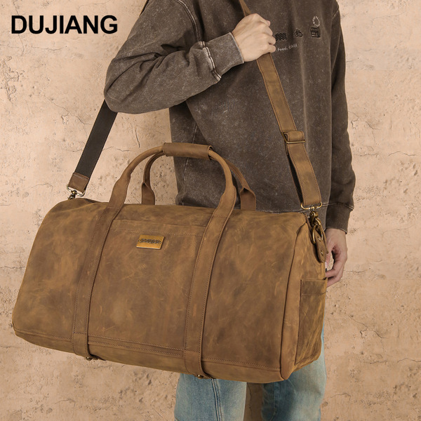Travel bag for traveling