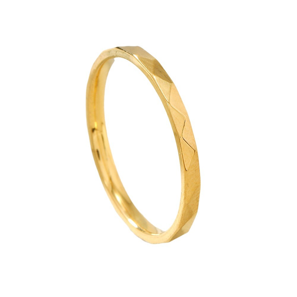 Venta caliente transfronteriza anillo de acero de titanio simple 2mm multi-superficie diamante anillo liso par 18K anillo de oro fábrica de joyería de acero inoxidable