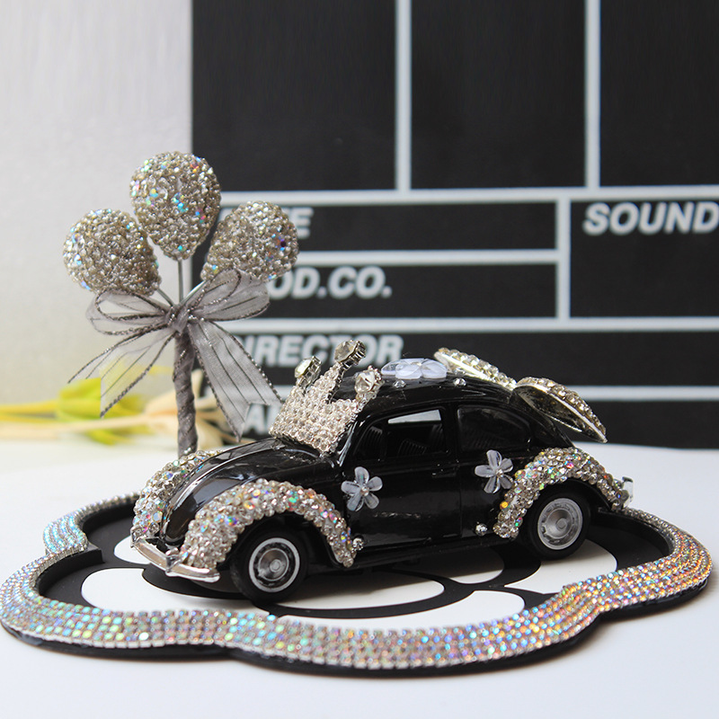 Nuevos adornos de automóviles, modelos de automóviles de aleación, bolas de perforación de automóviles clásicos, adornos de automóviles con incrustaciones de diamantes creativos coloridos, bendiciones