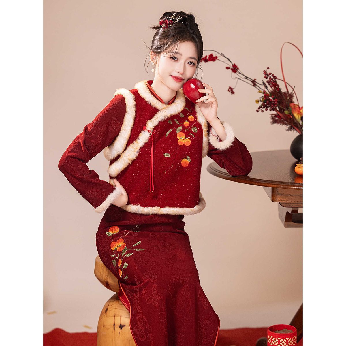 Red Cheongsam Fleece-Lined and Thickeneded 2025 New Style Particularly Beautiful Red Dress Winter New Chinoiserie Long-Sleeved Suit
