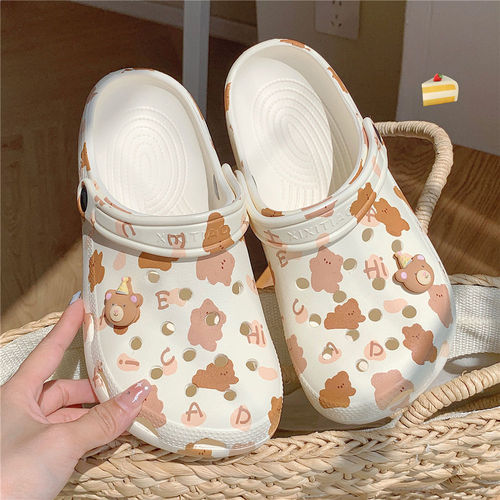 New internet celebrity girl heart cartoon bear comfortable outer wear sandals for women summer soft sole casual toe clogs