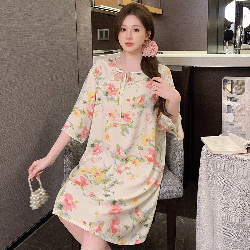 New Chinese-style women's pajamas for spring and summer, mid-sleeve cotton silk nightgown, traditional Chinese style, loose-fitting plus-size home dress, can be worn outside