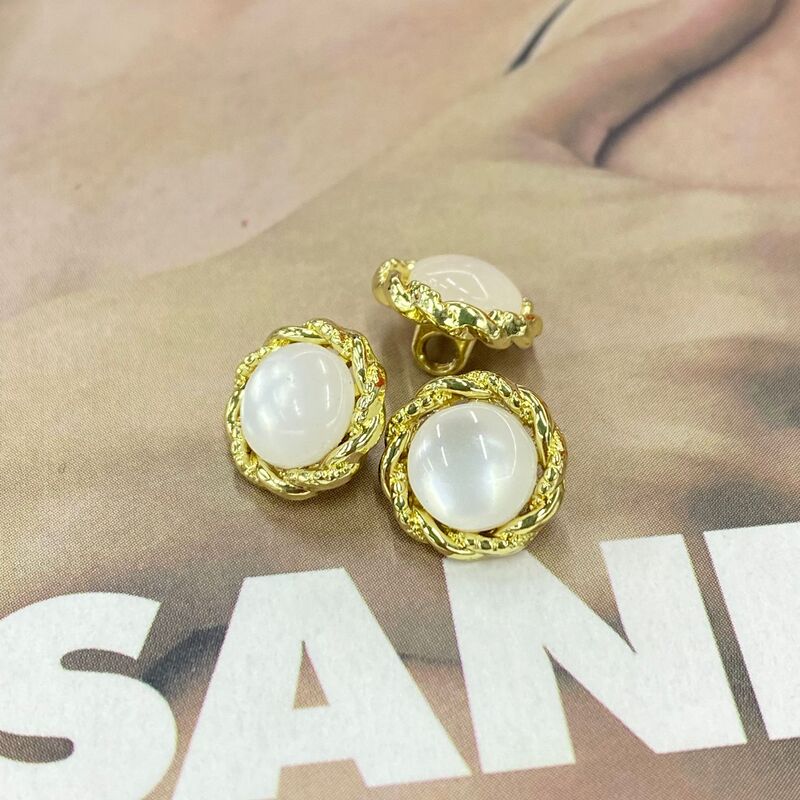 Round Transparent White Metal Lace Surround Button Shirt Cardigan Button Small Fragrant Style Clothing Accessories Small Buttons