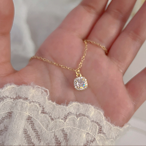 Elegant Tears Drop Fringe Necklace for Women, Instagram-Inspired Unique High-End Design Lockchain, Non-Fading, Cool and Calm Style