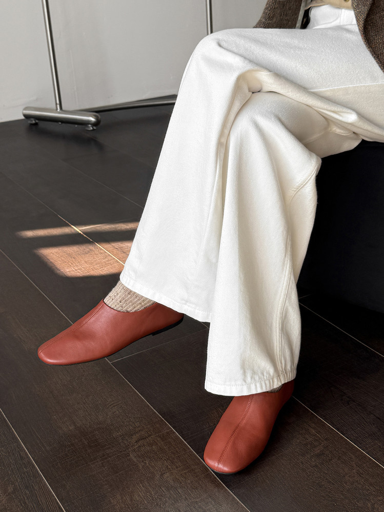 CHIKO Dominica Square Toe Minimalist Glove Shoes Pumps Shoe