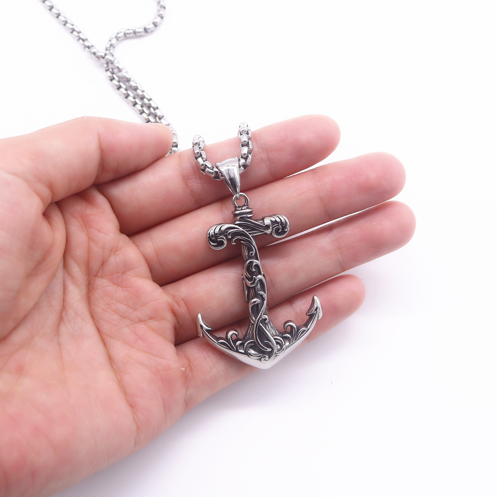 Collana con ciondolo a forma di ancora in acciaio al titanio, serie minimalista, per uomini e donne_voghion.com