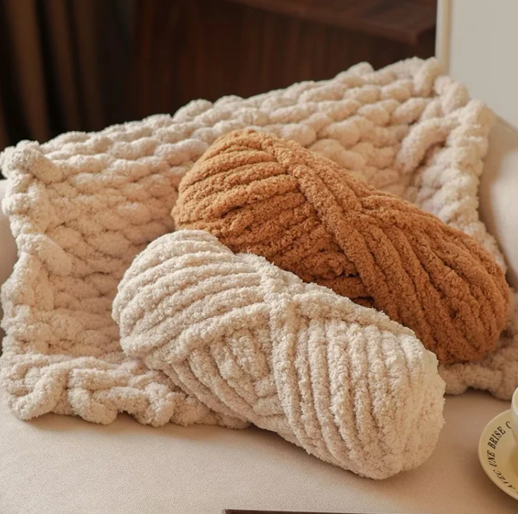 Cat Tail Yarn Super Thick Ice Line Finger Knitting Scarf Rainbow Blanket Hand Knitting DIY Cat Nest Cushion Material Cat Tail Yarn Super Thick Ice Line Finger Knitting Scarf Rainbow Blanket Hand Knitting DIY Cat Nest Cushion Material