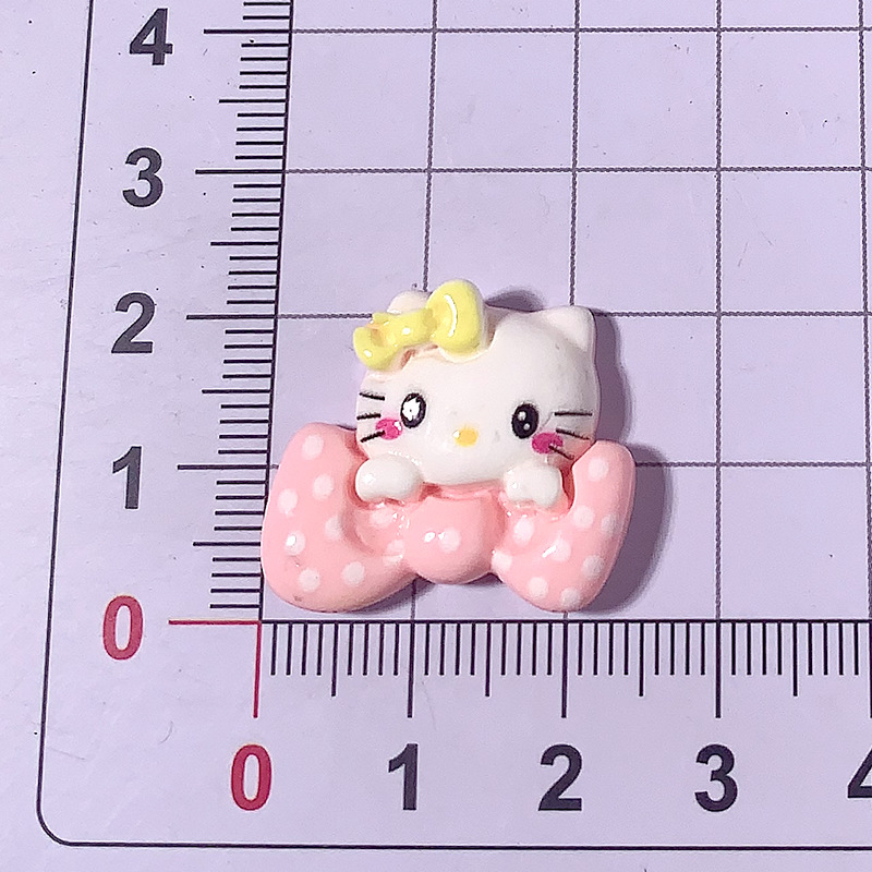 Nuevos accesorios de resina de gato de dibujos animados KT pegamento de crema casero diy clips de pelo para niños botones de zapatos parches de belleza