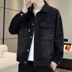 デニムのコートの男性の秋の新型のファッションブランドはゆったりとしています。