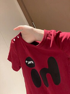 �ļ����׃������B�w�����b�nϵ��Ů������������M�¹���������
