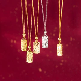 耳钉;戒指;项链