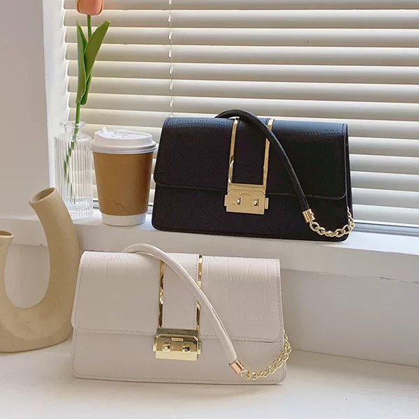 Simple Commuter Underarm Bag for Women 2025 Autumn Retro Fashion Shoulder Bag Stylish Valentine's Day Chain Small Square Bag