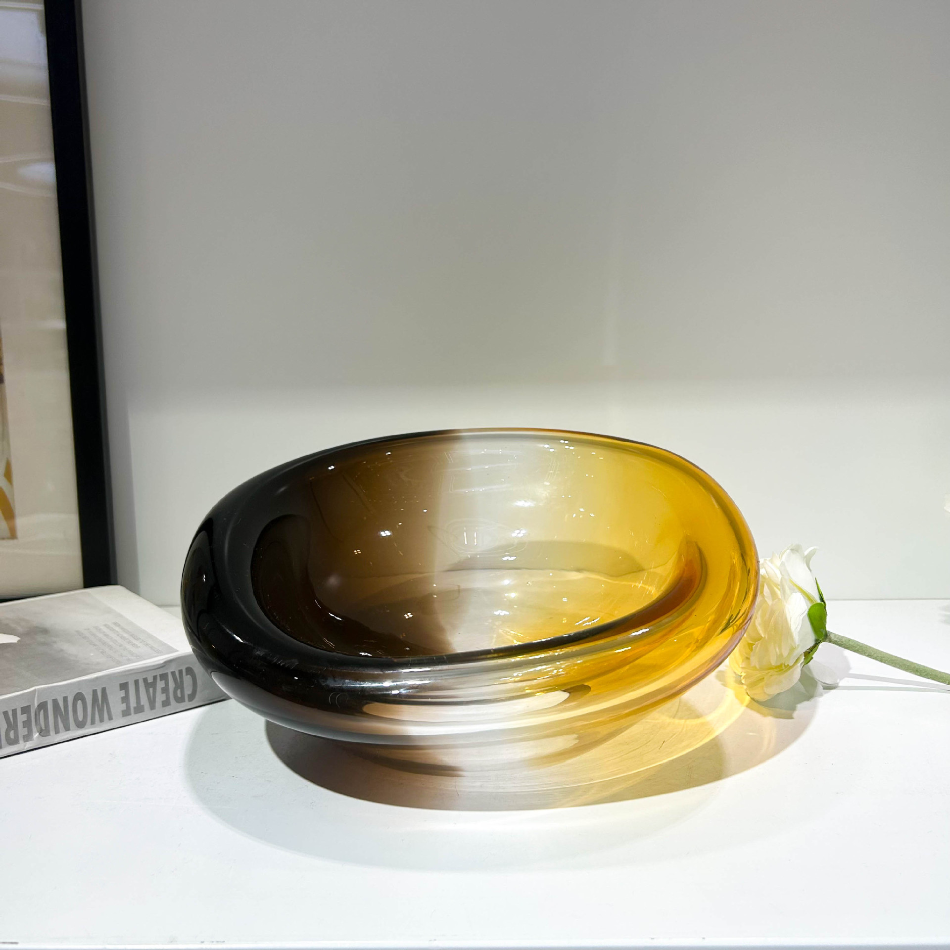 Moderno estilo simple manuales vidrio frutas secas bandeja de frutas sala de estar mesa de comedor modelo de mesa de té decoración de alto nivel