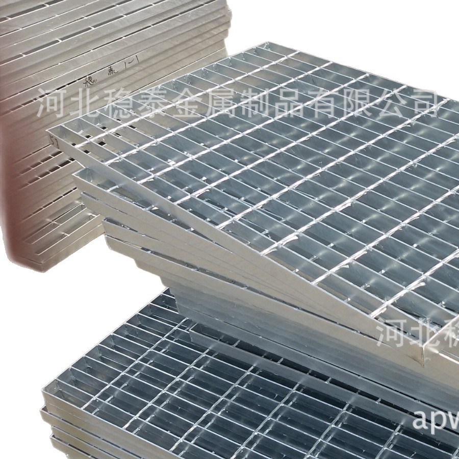 厂家专业制造钢格板、热镀锌钢格栅板G303/50/100WS踏步板