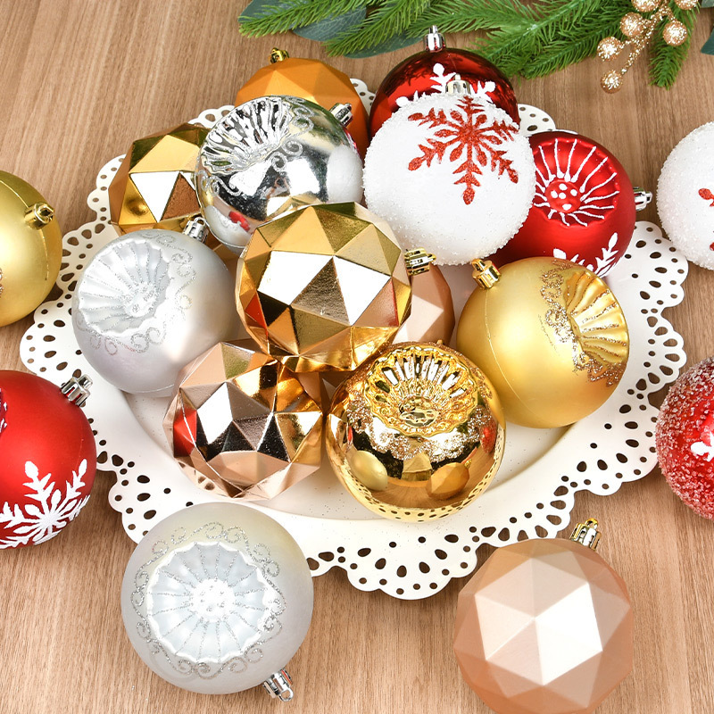 Decoraciones de Navidad 8 - 10CM colgante de bola pintada de plástico árbol de Navidad escenario colgante de corona de flores de caña