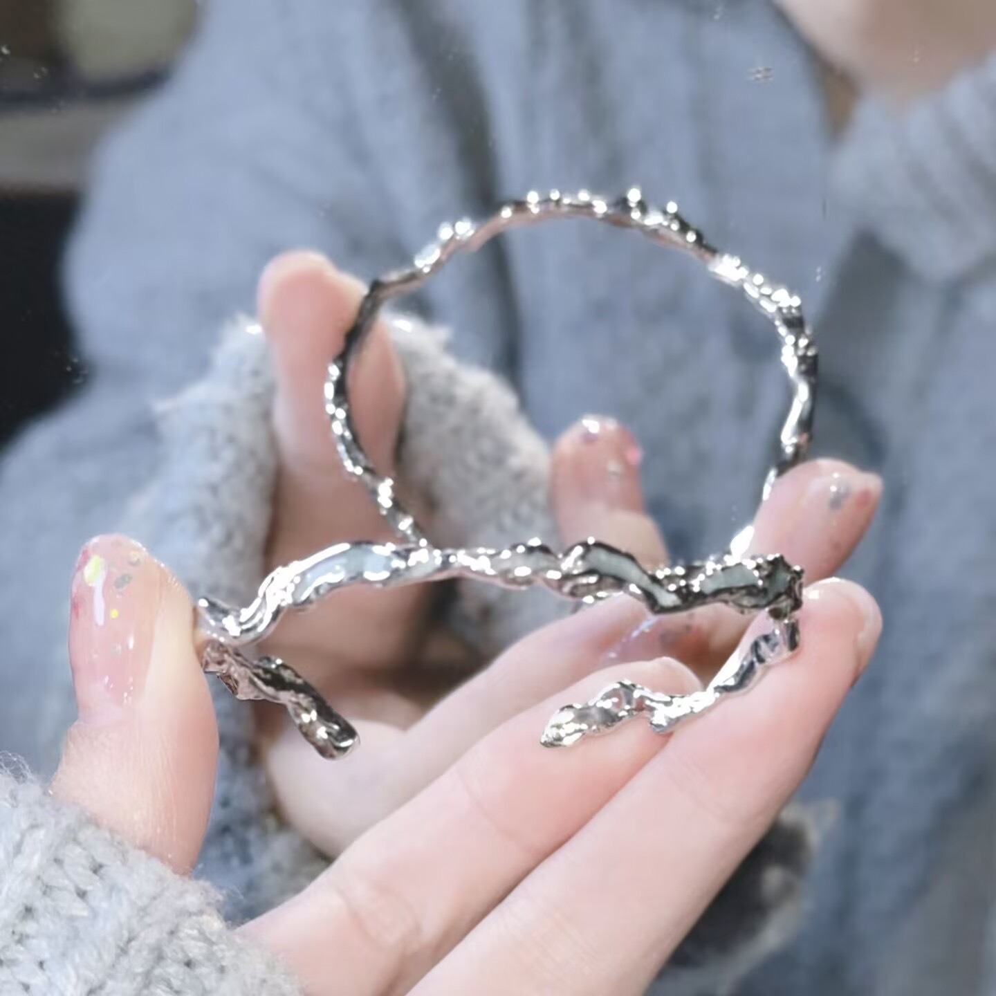 Versione coreana Nuova onda blu Luce Lusso Moda Fresco Senso Gioiello Mano Migliore Amica Stile Cool Bracciale Semplice_voghion.com