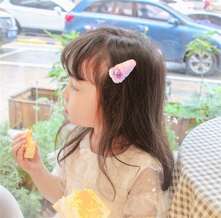 plush cartoon hairpin
