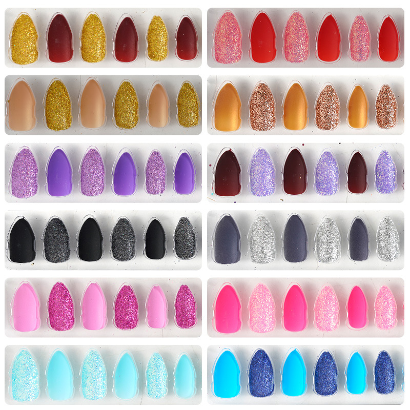 Celebrity en línea desgaste clavo falso clavo puntiagudo salto color clavo pieza terminado parche falso clavo parche al por mayor