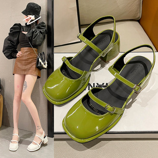 Closed toe sandals for women 2024 Summer new retro square toe buckle Mary Jane back empty chunky heel single-layer shoes Spring