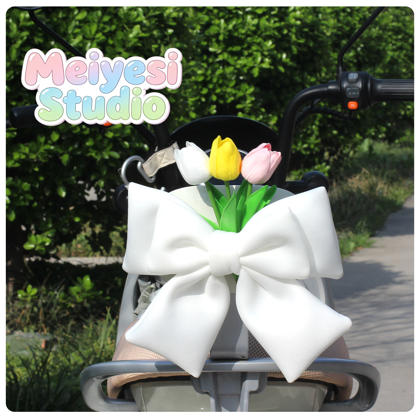 Auto eléctrico arco decoración de corazón de niña adornos tulipanos 2026 nuevos accesorios de motocicleta de baterías de chicas