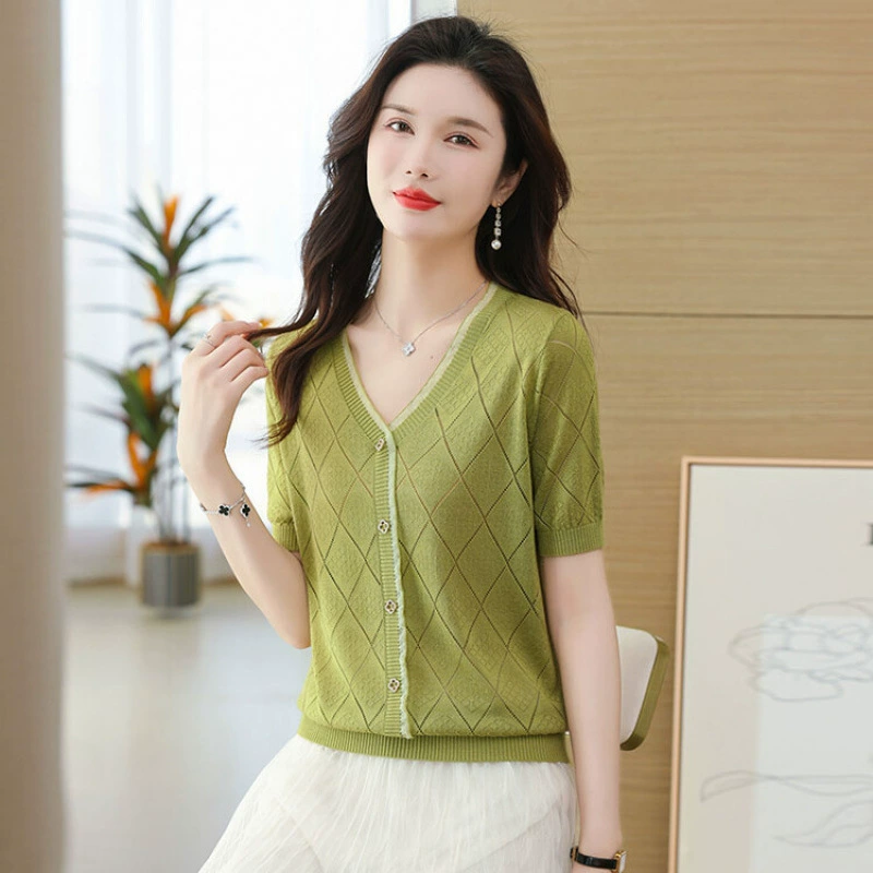 Женская футболка из ледяного шелка с v-образным вырезом и короткими рукавами, новинка 2025 года, летний фиолетовый тонкий топ с вырезами для молодых мам