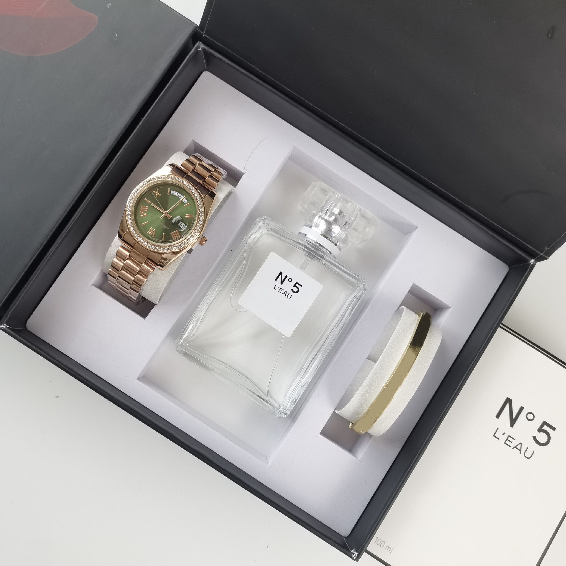 Chanel N°5 Set 3-Piece Rose Gold