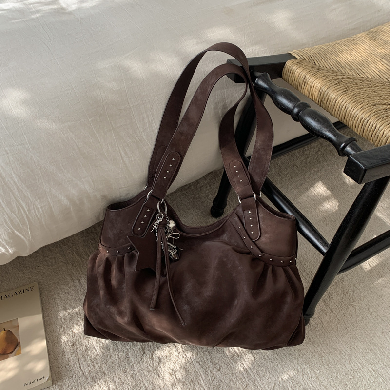 Personalized Retro Casual Large-Capacity Bag Fashionable New Texture Women's Tote Bag 2025 Autumn and Winter Shoulder Bag Personalized Retro Casual Large-Capacity Bag Fashionable New Texture Women's Tote Bag 2025 Autumn and Winter Shoulder Bag