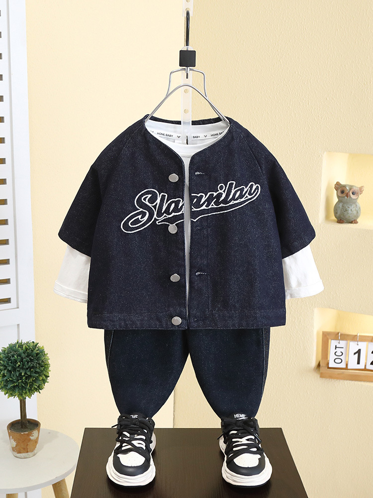 Chaleco vaquero de manga corta para niños 7529, nuevo estilo coreano de primavera 2026, chaqueta fina de primavera y otoño para niños, a la moda.