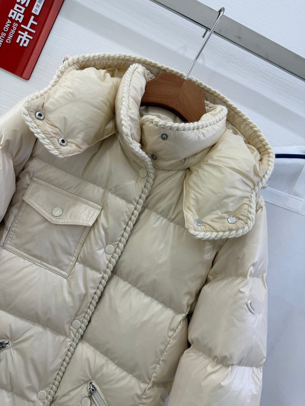 毒家高品质 M家25s新款亮面花蕾边设计女士高级时尚质感ins羽绒服|undefined