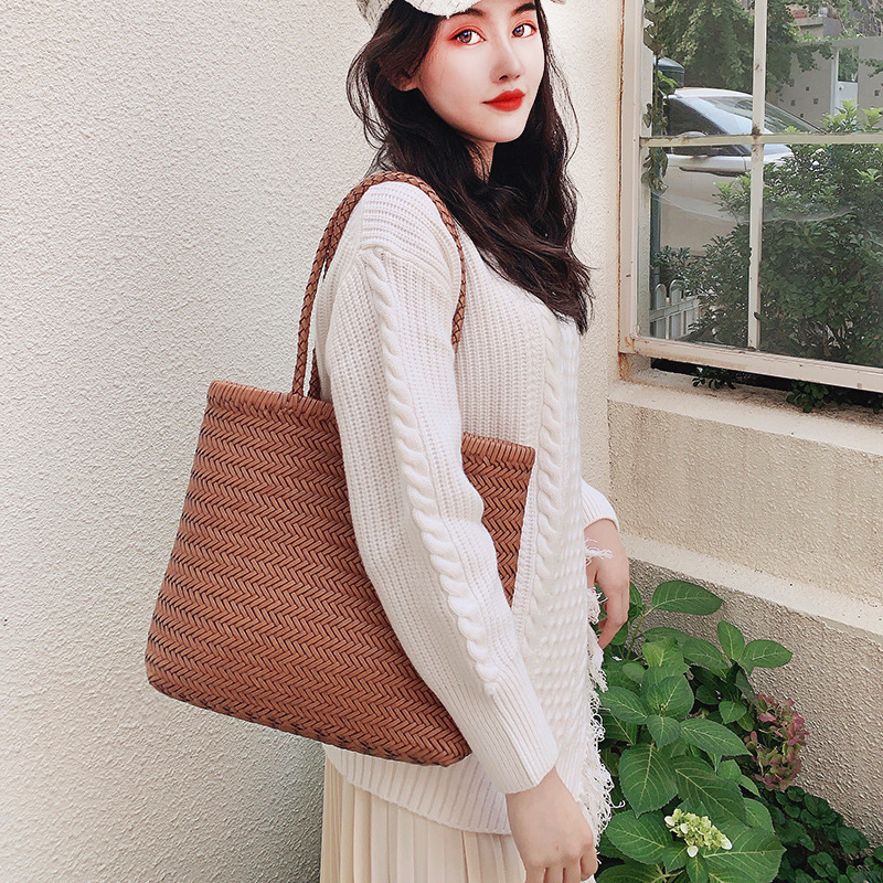 Dragon Diffusion French Woven Bag Genuine Leather Ins Hot Selling Popular Single Room Bag Manufacturer