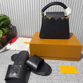 2025年新款经典百搭套装手提单肩斜挎女士包包，