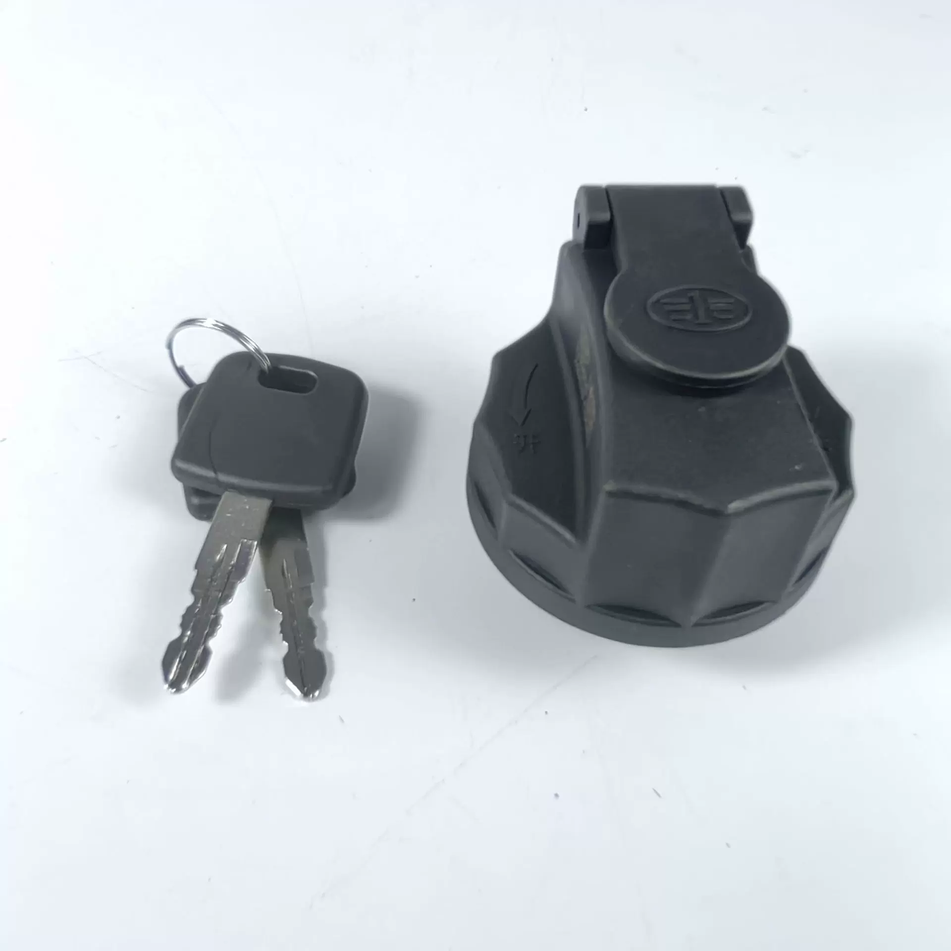 适配解放虎V油箱盖虎VH虎VN解放J6F油箱盖一汽轻卡虎威货车螺纹