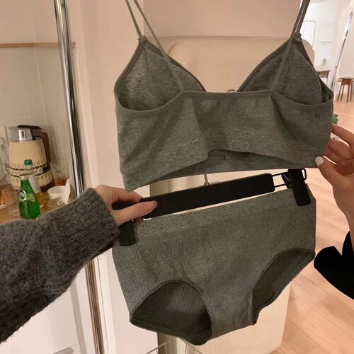 Japanese and Korean style oxygen girl plain bralette without steel wire micro-business set underwear panties removable backless bra for women 