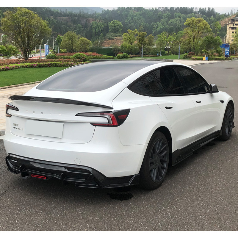 Suitable for rejuvenating the new version of Tesla Model3 side skirt modification surround trim lever protection high-performance spoiler
