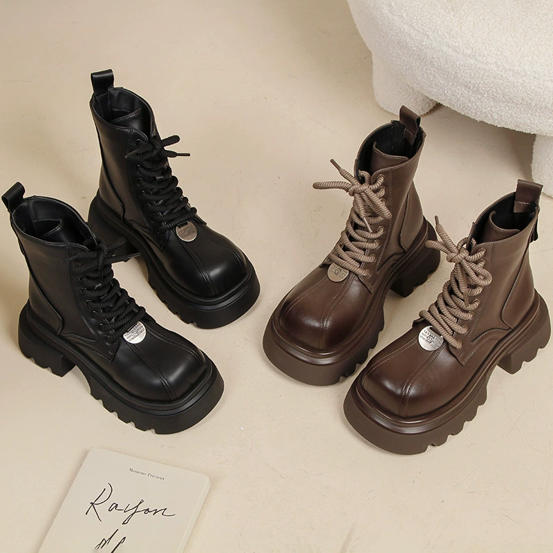 Пятно сапоги Martin с толстой подошвы женщины 2024 осень и зима новая корейская версия шнуровка с круглой головкой британский ветер паровозные короткие сапоги