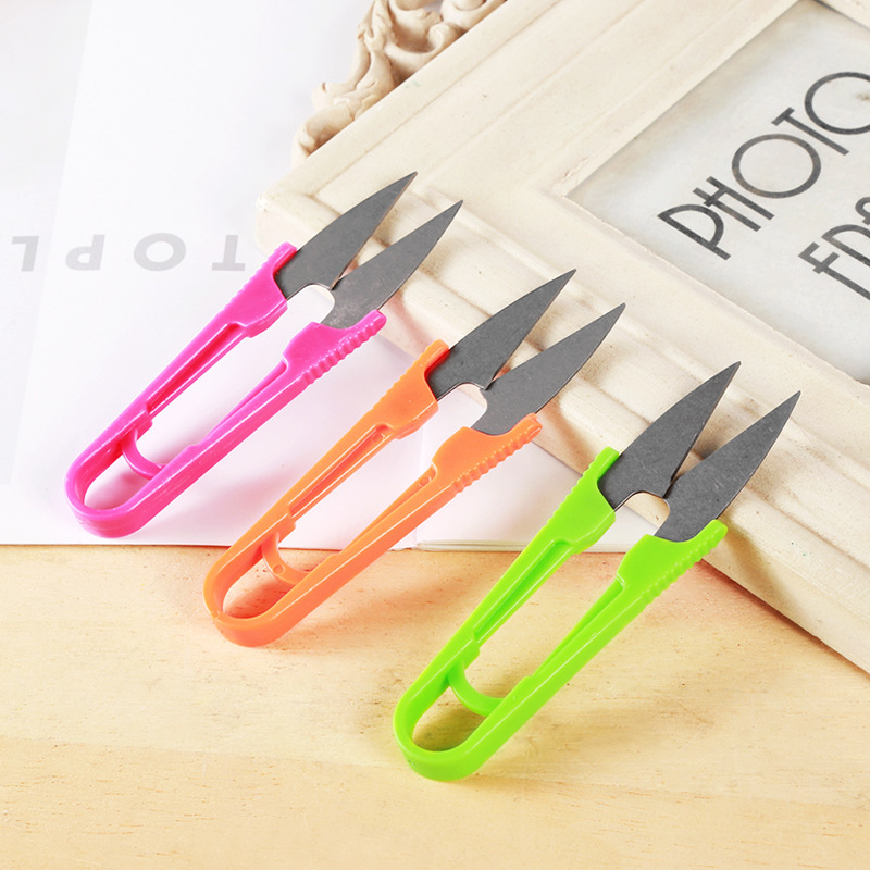 彩色纱剪厂家塑料柄缝纫U型线头剪弹簧剪十字绣工具礼品小剪刀