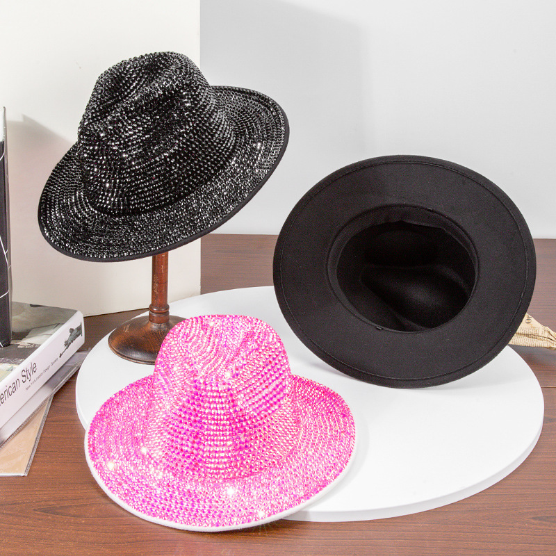 2025 Linglang otoño y invierno nuevo sombrero de escenario moda gorro de jazz de diamante británico retró gorro de diamante rojo