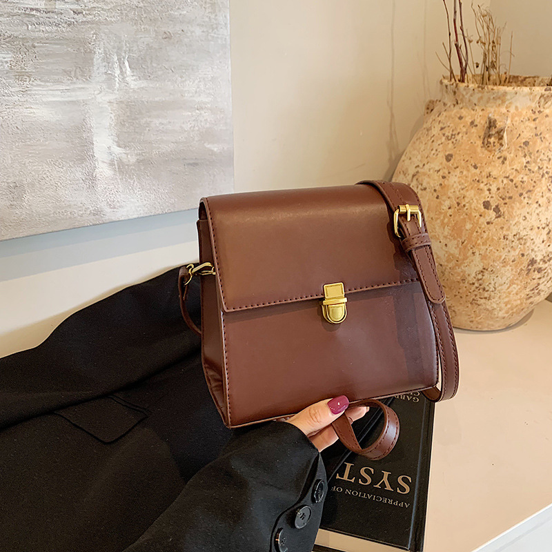 Bolsa de moda coreana para mujeres 2025 primavera nueva moda textura de bloqueo mochila de viaje simple mochila de hombro