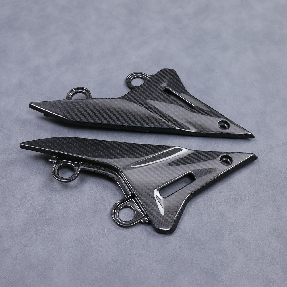 Suitable for CFMOTO spring wind 800NK sharp + modified carbon fiber shell accessories one-piece lower decorative plate cover