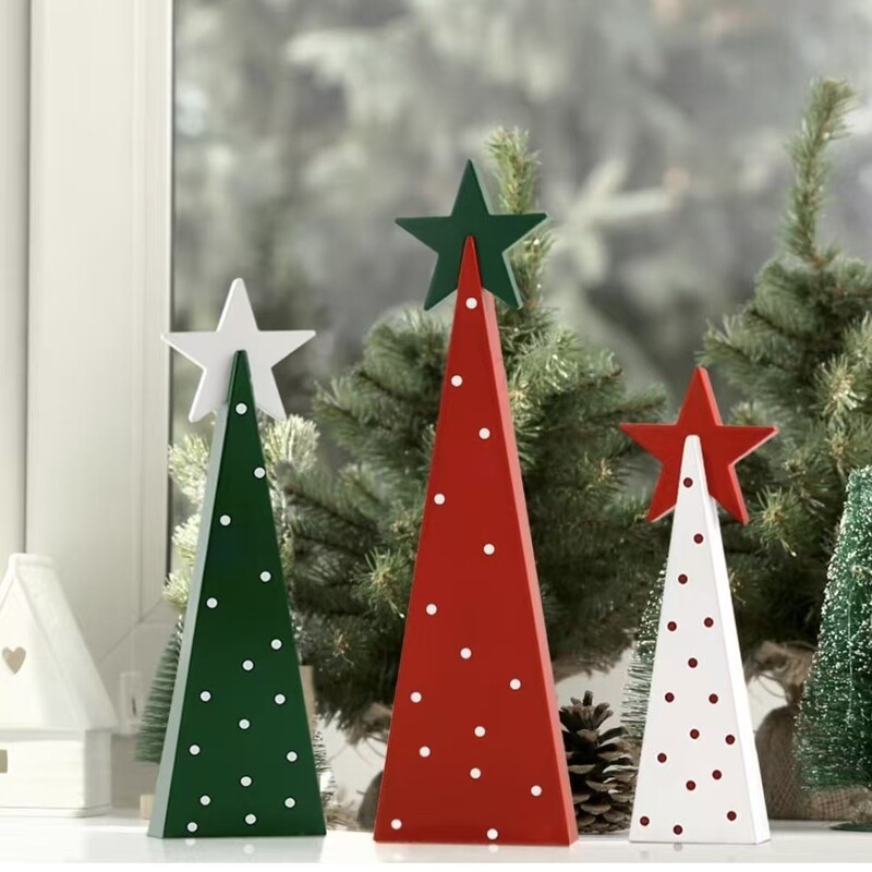 American Farmhouse Style Wooden Christmas Tree Ornaments with Red, Green, and White Dot Stars on Top, Three-Piece Christmas Table Decoration Set American Farmhouse Style Wooden Christmas Tree Ornaments with Red, Green, and White Dot Stars on Top, Three-Piece Christmas Table Decoration Set